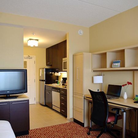 Towneplace Suites By Marriott Charlotte Мурсвилл Номер фото