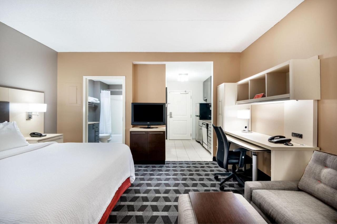 Towneplace Suites By Marriott Charlotte Мурсвилл Экстерьер фото