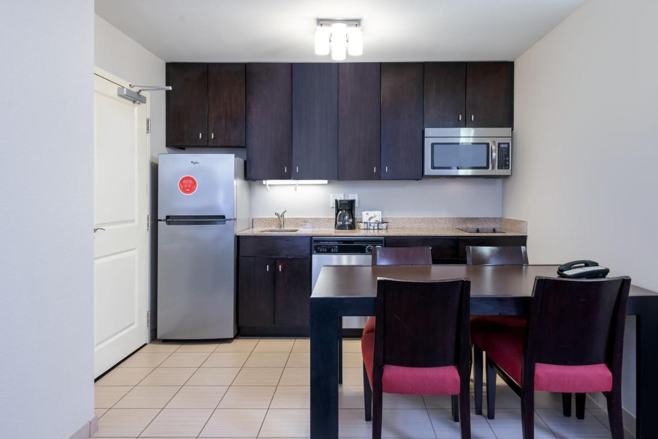 Towneplace Suites By Marriott Charlotte Мурсвилл Экстерьер фото