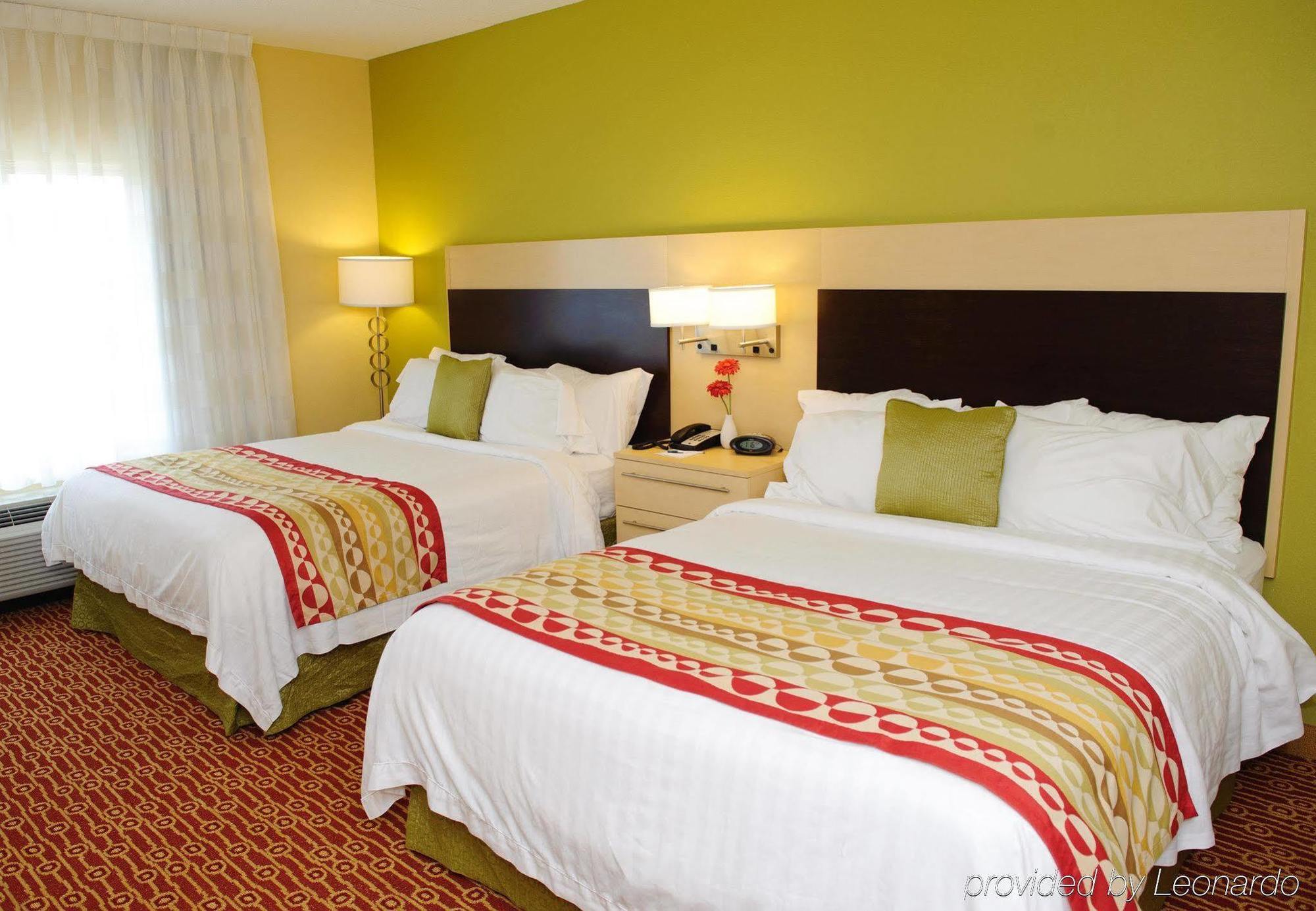 Towneplace Suites By Marriott Charlotte Мурсвилл Номер фото
